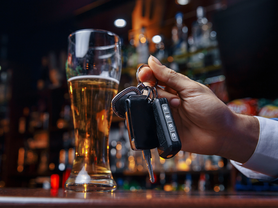Read more about the article Celebrate Responsibly: Chuck’s Roadhouse Bar and Grill Prioritizes Safe Holiday Revelry